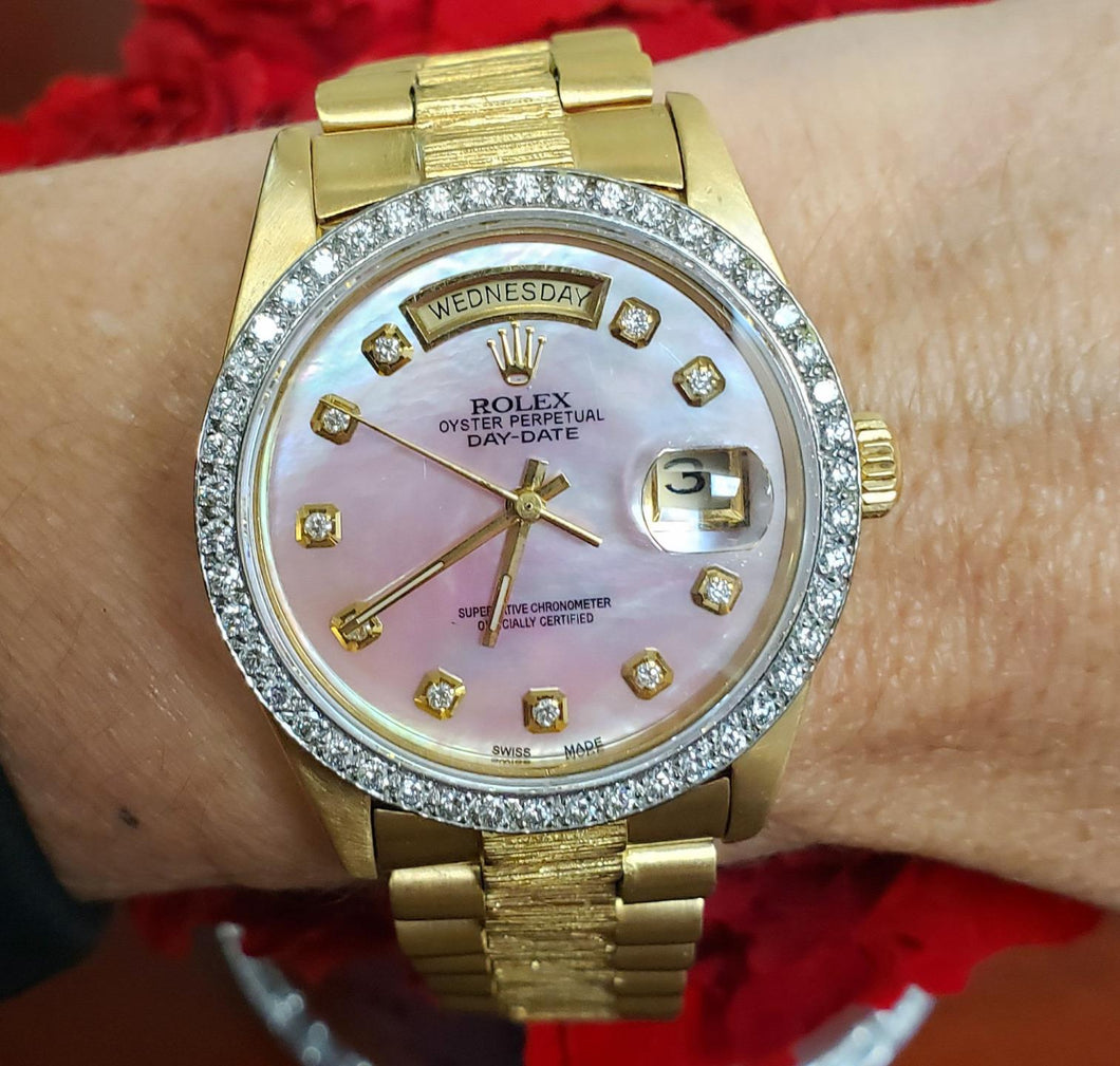 36mm Rolex President Day Date 18k Yellow Gold Diamond Pink MOP Dial Watch 18078