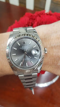 Load and play video in Gallery viewer, Complete Set 2019 Rolex 41 Datejust Oyster Steel 18k Fluted Rhodium Dial 126334
