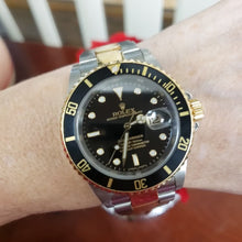 Load and play video in Gallery viewer, Complete 40mm 2007 Rolex Submariner Two Tone Auto Black Dial/Bezel 16613
