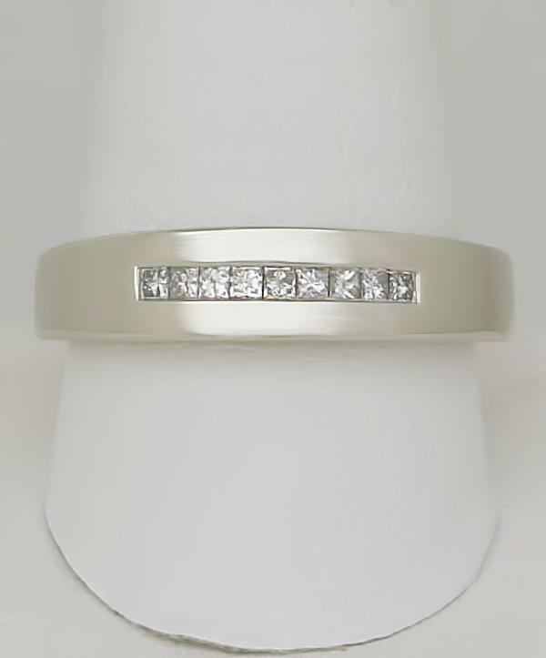 14k WHITE GOLD HIGH POLISH CHANNEL SET 1/4ct SQUARE DIAMOND WEDDING BAND