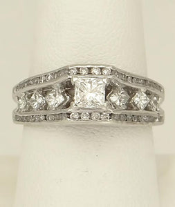 Ladies 14k White Gold 1.00ct Princess Cut Floating Diamond Engagement Ring